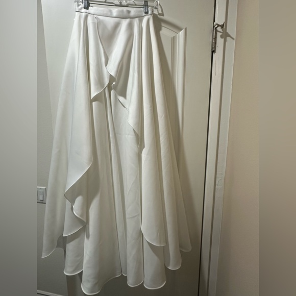 JAYGODFREY Ivory High-Low Ruffle Skirt - Picture 3 of 3